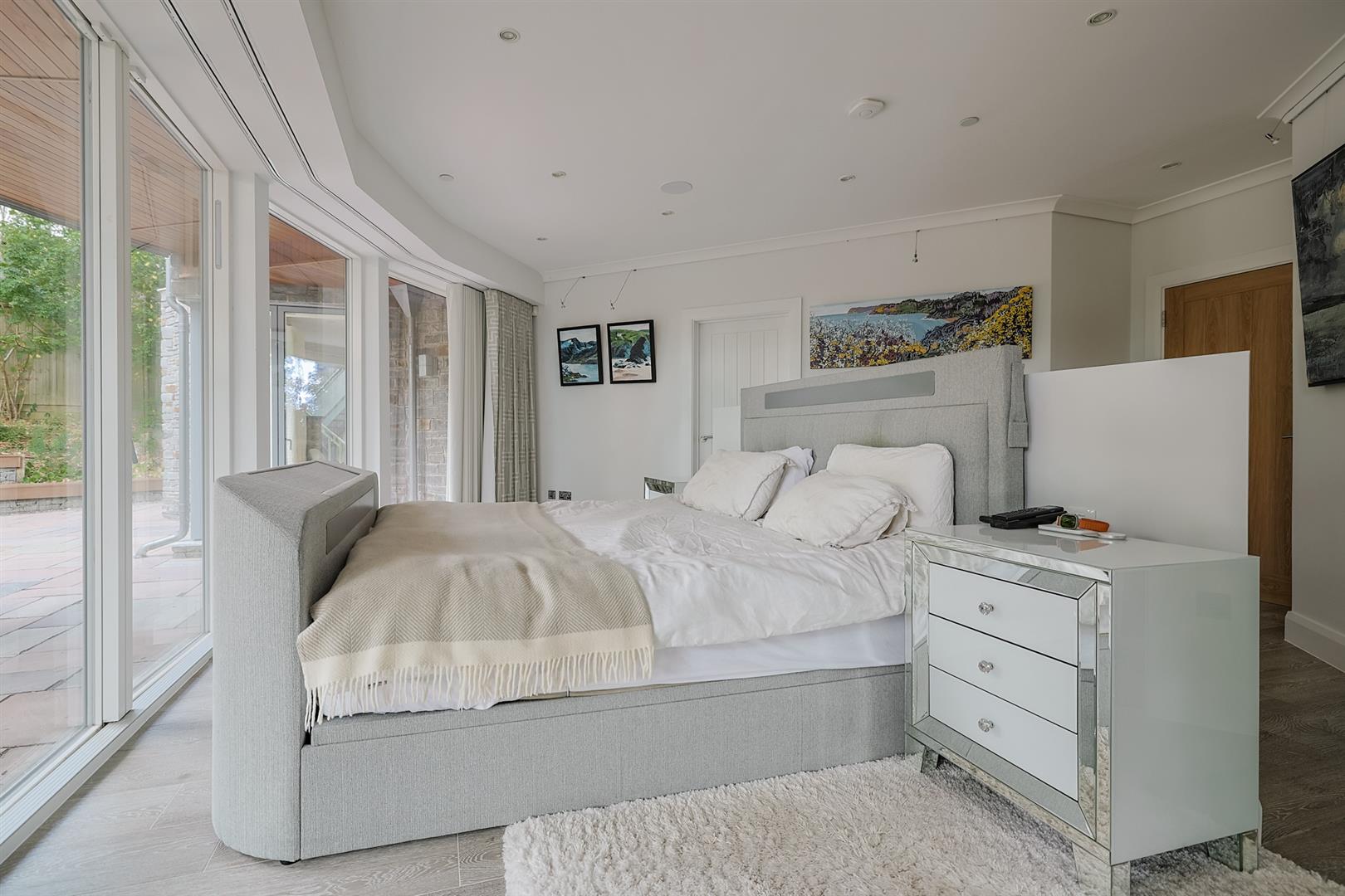 Westwinds, Langland, Swansea, SA3 4TA